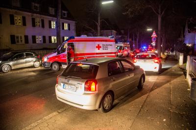Esslingen: Brandgeruch auf der Intensivstation im Krankenhaus loest Grosseinsatz aus